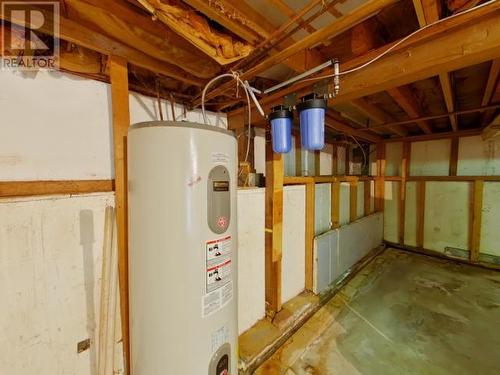 3403 Joyce Ave, Powell River, BC - Indoor Photo Showing Basement