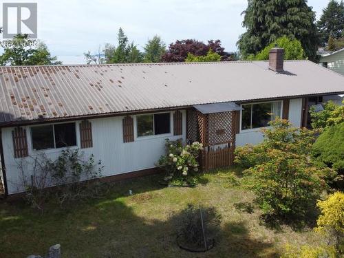 3403 Joyce Ave, Powell River, BC - Outdoor