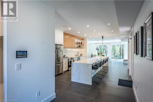 9 Hemlock Street, Southampton, ON - Indoor Photo Showing Kitchen With Upgraded Kitchen