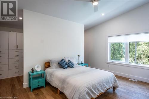 9 Hemlock Street, Southampton, ON - Indoor Photo Showing Bedroom