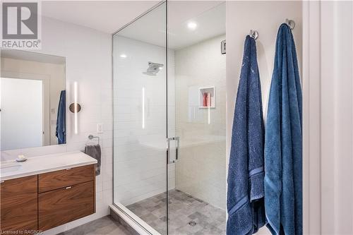 9 Hemlock Street, Southampton, ON - Indoor Photo Showing Bathroom