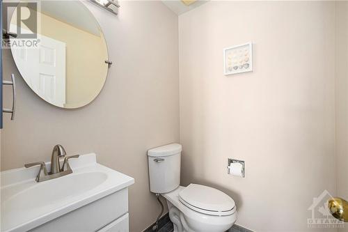 11 Wildbriar Way, Ottawa, ON - Indoor Photo Showing Bathroom