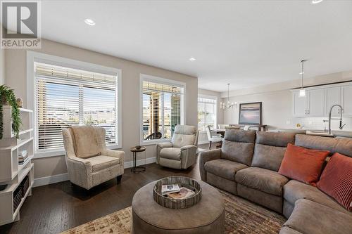 875 Stockley Street Unit# 17, Kelowna, BC - Indoor Photo Showing Living Room