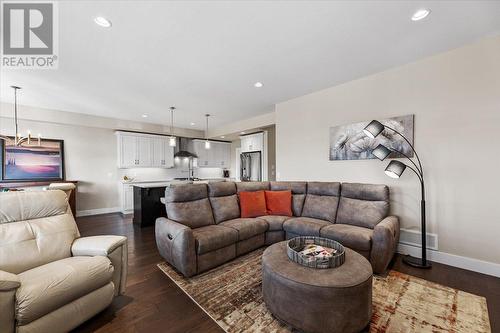 875 Stockley Street Unit# 17, Kelowna, BC - Indoor Photo Showing Living Room