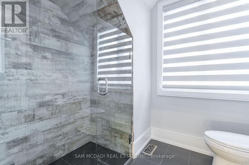 168 Nelson Street, Oakville, ON - Indoor Photo Showing Bathroom