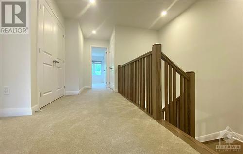 35 Kinver Private, Ottawa, ON - Indoor Photo Showing Other Room