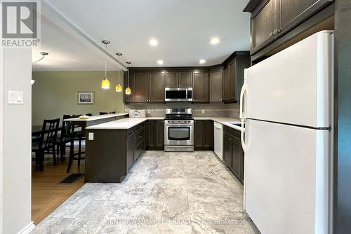 1570 Westbrook Drive, Peterborough (Monaghan), ON - Indoor Photo Showing Kitchen With Upgraded Kitchen