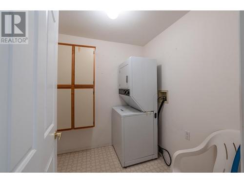 374 Winnipeg Street Unit# 307, Penticton, BC - Indoor Photo Showing Laundry Room