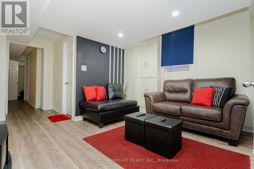 42 Four Seasons Circle, Brampton, ON - Indoor Photo Showing Living Room