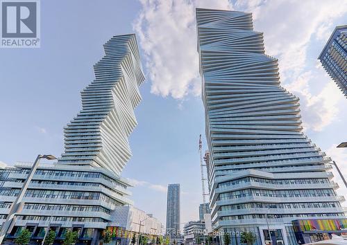 2306 - 3900 Confederation Parkway, Mississauga, ON - Outdoor With Facade