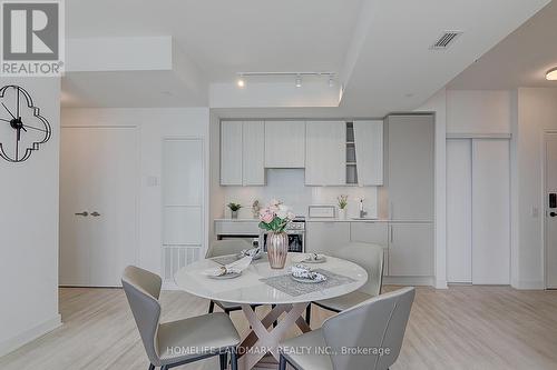 2306 - 3900 Confederation Parkway, Mississauga, ON - Indoor Photo Showing Dining Room