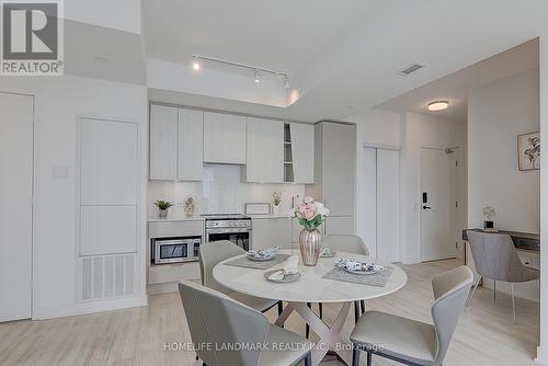 2306 - 3900 Confederation Parkway, Mississauga, ON - Indoor Photo Showing Dining Room