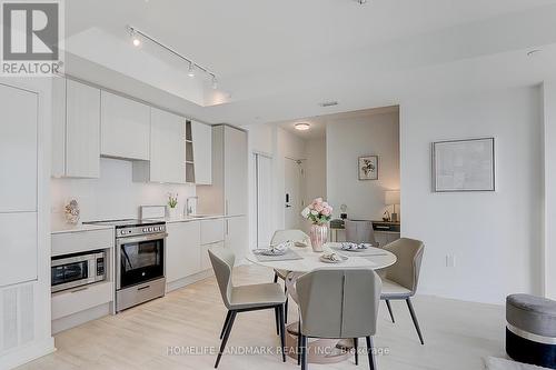 2306 - 3900 Confederation Parkway, Mississauga, ON - Indoor Photo Showing Dining Room