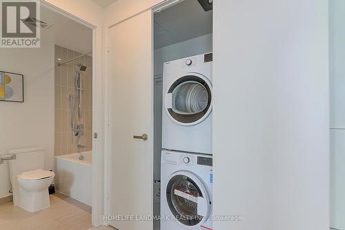 2306 - 3900 Confederation Parkway, Mississauga, ON - Indoor Photo Showing Laundry Room