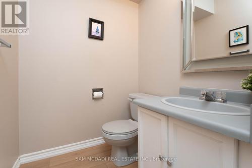 4556 Donegal Drive, Mississauga, ON - Indoor Photo Showing Bathroom