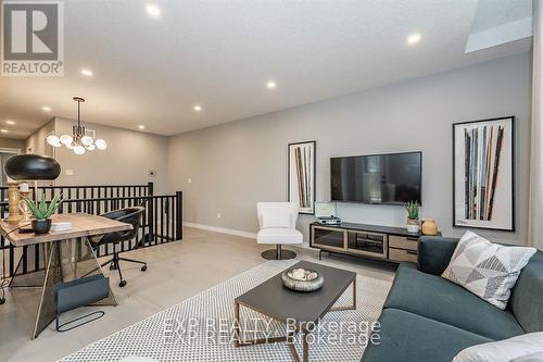 300 Grange Road E, Guelph, ON - Indoor Photo Showing Other Room