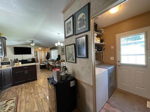 27 - 2905 Lower Six Mile Road, Nelson, BC - Indoor Photo Showing Laundry Room