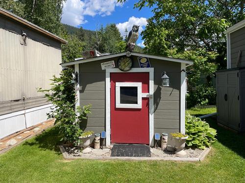 27 - 2905 Lower Six Mile Road, Nelson, BC - Outdoor With Exterior