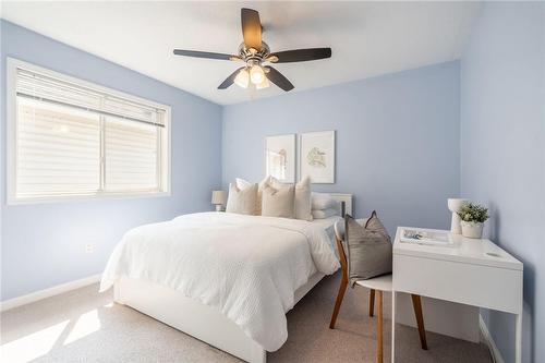 5646 Roseville Court, Burlington, ON - Indoor Photo Showing Bedroom