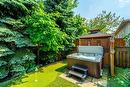 5646 Roseville Court, Burlington, ON  - Outdoor 