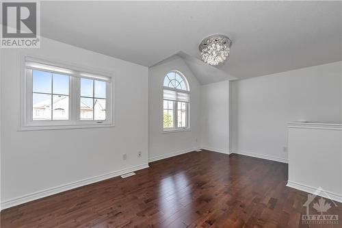 580 Sunlit Circle, Ottawa, ON - Indoor Photo Showing Other Room