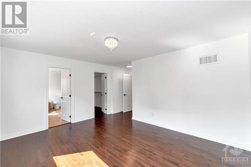 580 Sunlit Circle, Ottawa, ON - Indoor Photo Showing Other Room