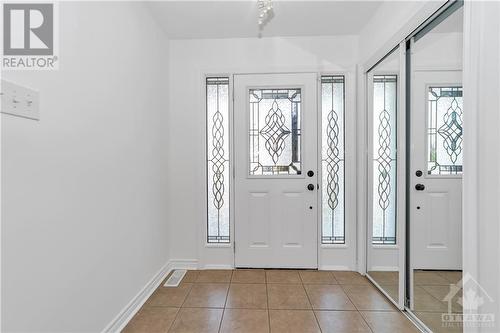 580 Sunlit Circle, Ottawa, ON - Indoor Photo Showing Other Room