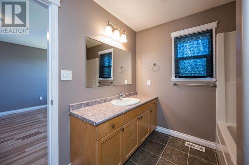 3672 Chartwell Avenue, Prince George, BC - Indoor Photo Showing Bathroom