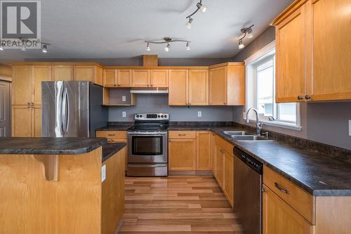 3672 Chartwell Avenue, Prince George, BC - Indoor Photo Showing Kitchen With Double Sink