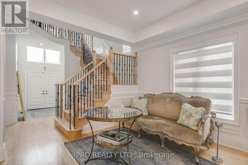 106 Colesbrook Road, Richmond Hill, ON - Indoor