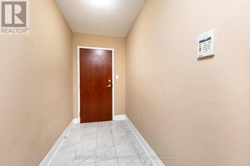 305 - 18 Hillcrest Avenue, Toronto (Willowdale East), ON - Indoor Photo Showing Other Room