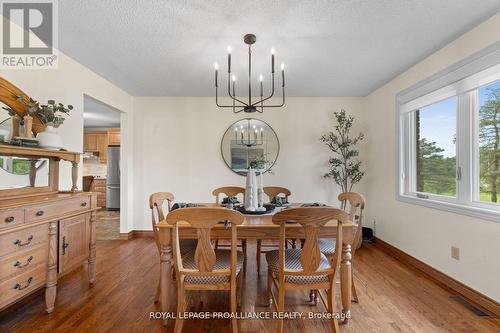 3 Slalom Drive, Kawartha Lakes, ON - Indoor Photo Showing Dining Room