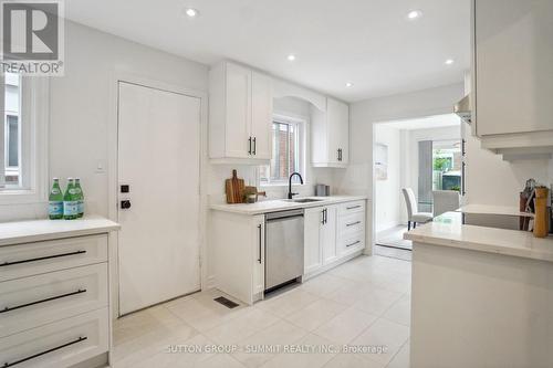 1457 Fieldlight Boulevard, Pickering, ON - Indoor Photo Showing Kitchen