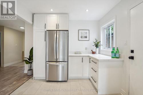 1457 Fieldlight Boulevard, Pickering, ON - Indoor Photo Showing Kitchen