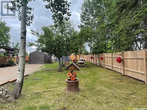 109 1St Avenue S, Dorintosh, SK - Outdoor With Backyard