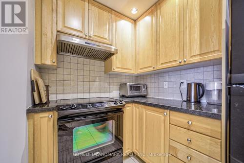 2630 - 500 Doris Avenue, Toronto, ON - Indoor Photo Showing Kitchen