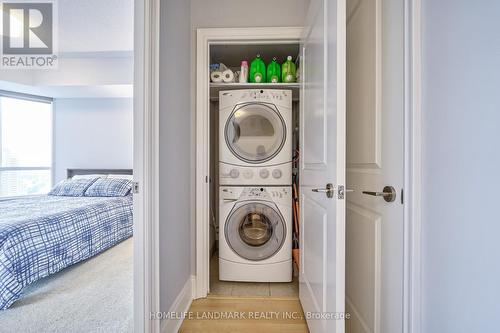 2630 - 500 Doris Avenue, Toronto, ON - Indoor Photo Showing Laundry Room