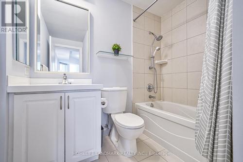 2630 - 500 Doris Avenue, Toronto, ON - Indoor Photo Showing Bathroom