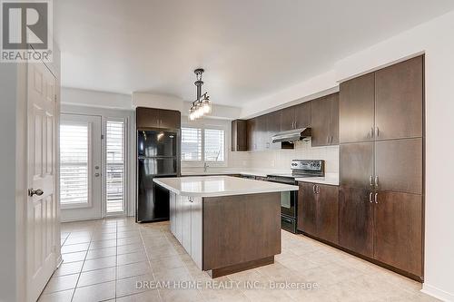141 - 3050 Erin Centre Boulevard, Mississauga, ON - Indoor Photo Showing Kitchen With Upgraded Kitchen