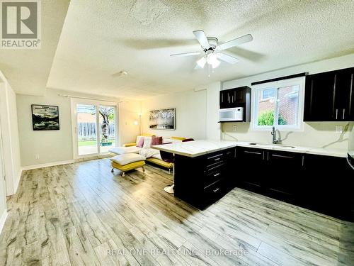 3161 Mccarthy Court, Mississauga, ON - Indoor Photo Showing Kitchen