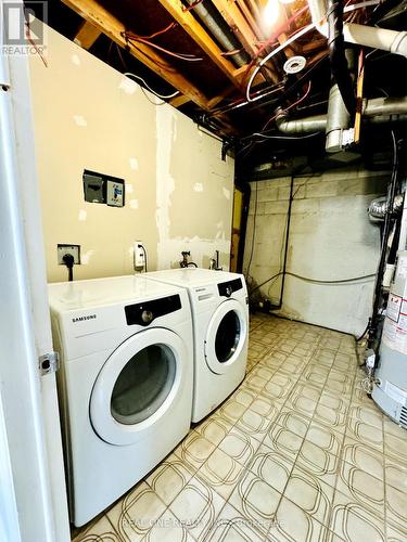 3161 Mccarthy Court, Mississauga, ON - Indoor Photo Showing Laundry Room