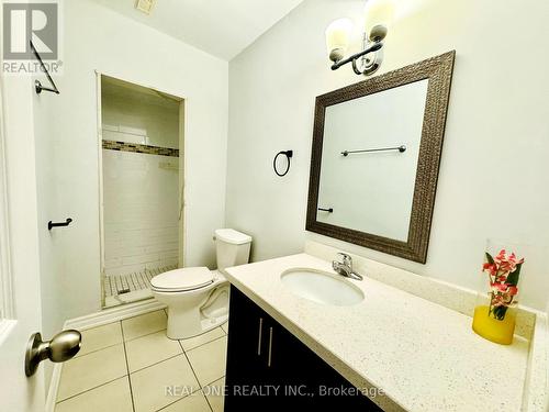 3161 Mccarthy Court, Mississauga, ON - Indoor Photo Showing Bathroom