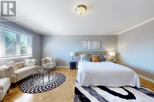 120 Danielson Court, Mississauga, ON - Indoor Photo Showing Bedroom