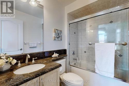 120 Danielson Court, Mississauga, ON - Indoor Photo Showing Bathroom