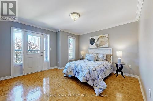 120 Danielson Court, Mississauga, ON - Indoor Photo Showing Bedroom