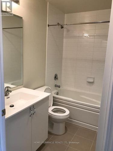 807 - 39 Annie Craig Drive, Toronto, ON - Indoor Photo Showing Bathroom