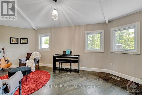 25 Bren Maur Road, Ottawa, ON - Indoor Photo Showing Other Room