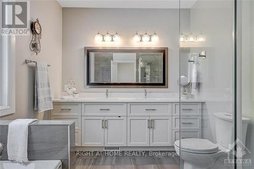 25 Bren Maur Road, Ottawa, ON - Indoor Photo Showing Bathroom