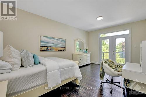 25 Bren Maur Road, Ottawa, ON - Indoor Photo Showing Bedroom