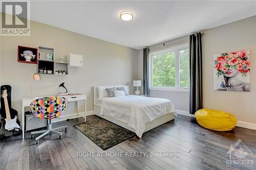 25 Bren Maur Road, Ottawa, ON - Indoor Photo Showing Bedroom